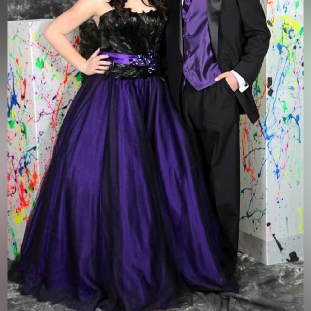 Unique, beautiful prom dress!!